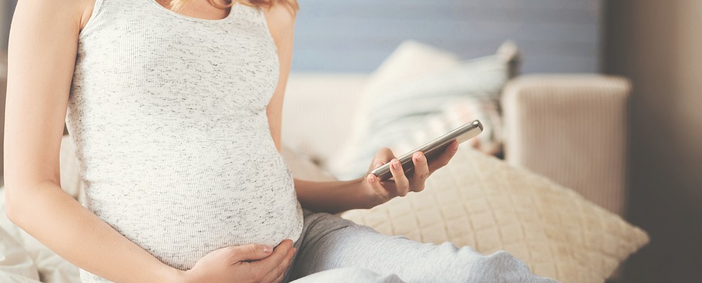 چگونه عوارض استفاده از تلفن همراه در دوران بارداری را به حداقل برسانیم؟ 
